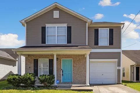 2879 Creekbend Dr, Nashville, TN 37207