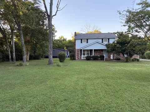 3100 Dell Dr, Hermitage, TN 37076