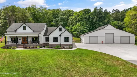 4368 Vinegar Valley Rd, Friendsville, TN 37737