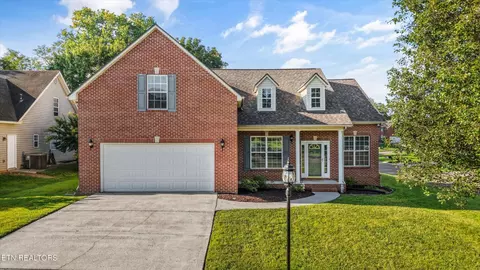 7512 Cherry Blossom Ln, Knoxville, TN 37931