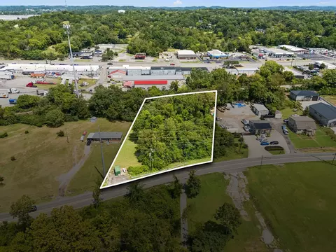 274 Rockland Rd, Hendersonville, TN 37075
