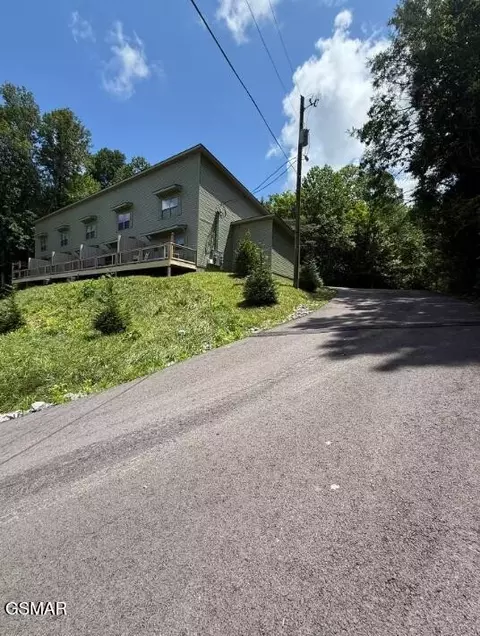 849 Morton Dr UNIT 2, Gatlinburg, TN 37738