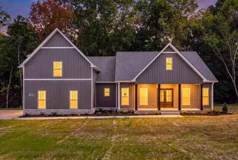4973 Hunter Rd, Southside, TN 37171