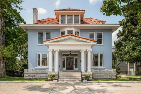 3720 W End Ave, Nashville, TN 37205