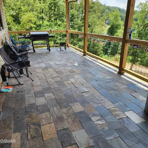 Exterior - 799 Penelope Ln, Sevierville, TN 37876 photo 8 of 16