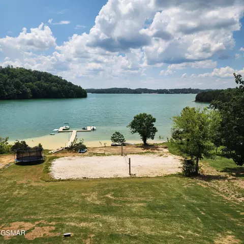 Exterior - 799 Penelope Ln, Sevierville, TN 37876 photo 6 of 16