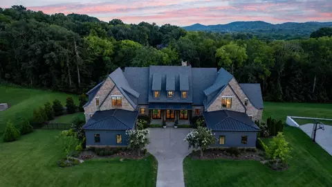 9289 Fordham Dr, Brentwood, TN 37027
