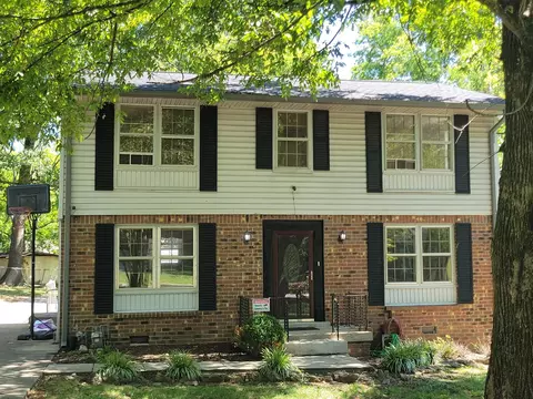 103 Mountainwood Dr, Hendersonville, TN 37075