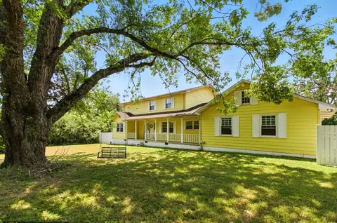1840 Lockmiller Rd, Estill Springs, TN 37330