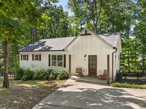 184 Middle Rd, Lookout Mountain, GA 30750