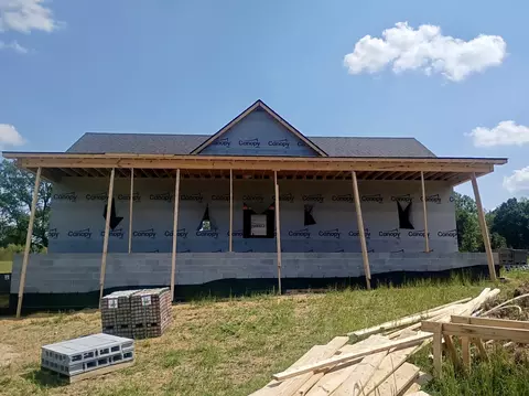 349 E Biggs Rd, Portland, TN 37148
