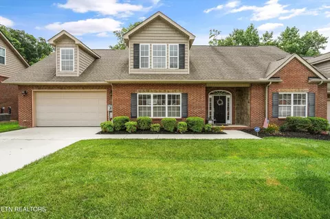 4220 Platinum Dr, Knoxville, TN 37938