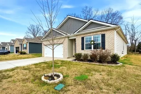 141 Olivia Cir, Chapel Hill, TN 37034