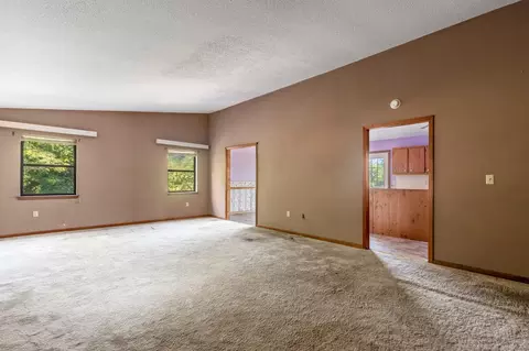 Living - 605 Clearview Dr, Ringgold, GA 30736 photo 1 of 4