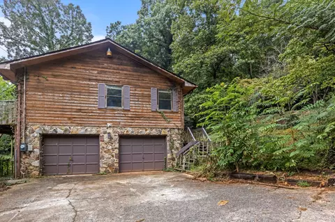 Exterior - 605 Clearview Dr, Ringgold, GA 30736 photo 7 of 11