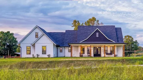 813 Ladd Springs Rd SE, Cleveland, TN 37323