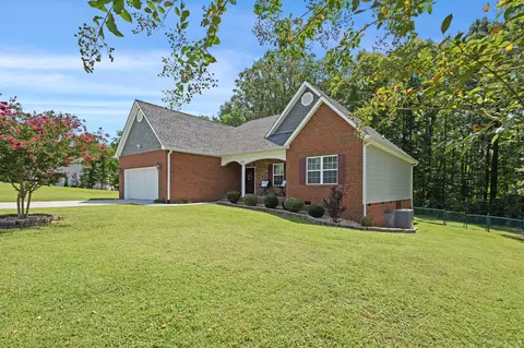 332 Shadows Lawn Dr, Athens, TN 37303