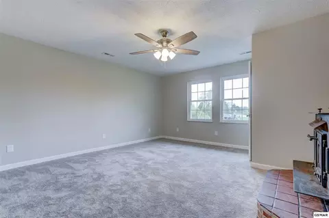 5561 Buell St, Talbott, TN 37877 photo 9