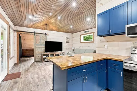 Kitchen - 52 Railroad Rd, Westpoint, TN 38486 photo 4 of 6