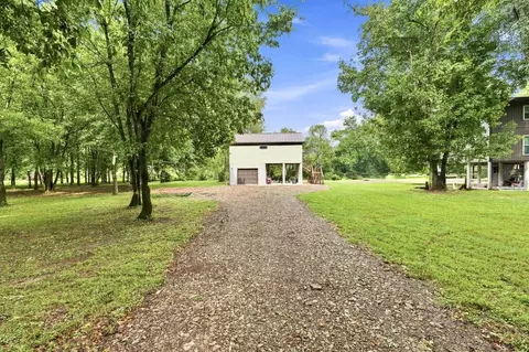 Exterior - 52 Railroad Rd, Westpoint, TN 38486 photo 1 of 5