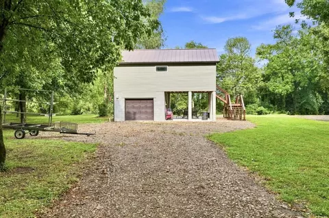 Exterior - 52 Railroad Rd, Westpoint, TN 38486 photo 2 of 5