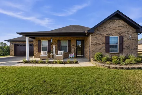 2720 Ridgewood Dr, Christiana, TN 37037