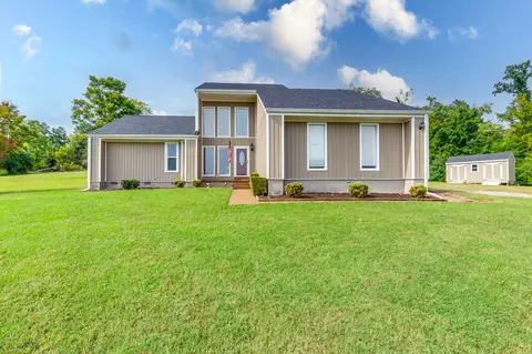 901 Heather Ln, Columbia, TN 38401