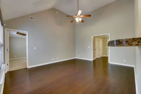Living - 1121 Halverson Dr, Murfreesboro, TN 37128 photo 5 of 5