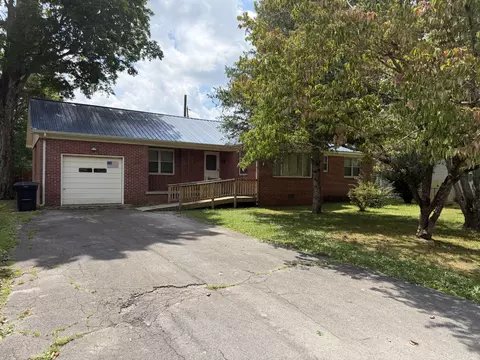 603 Circle Dr, Tullahoma, TN 37388