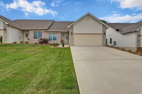 384 Woodgate Dr, Crossville, TN 38571