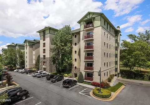 212 Dollywod Ln #236, Pigeon Forge, TN 37863
