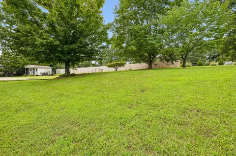 Exterior - 2056 Dade Cir, Dickson, TN 37055 photo 10 of 11