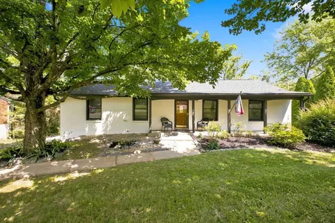 318 Binkley Dr, Nashville, TN 37211