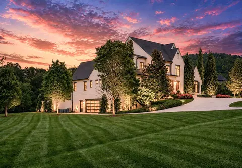 1004 Cartwright Close Dr, Brentwood, TN 37027