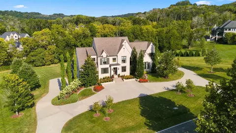 1004 Cartwright Close Dr, Brentwood, TN 37027