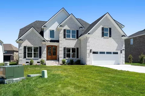 Exterior - 2511 Colleen Dr, Murfreesboro, TN 37128 photo 5 of 10