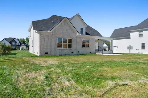 Exterior - 2511 Colleen Dr, Murfreesboro, TN 37128 photo 8 of 10