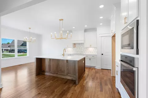 Kitchen - 2511 Colleen Dr, Murfreesboro, TN 37128 photo 4 of 5