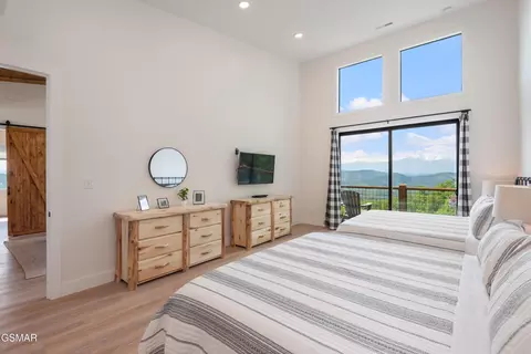 Bedroom - 875 Shell Mountain Rd, Sevierville, TN 37876 photo 3 of 6