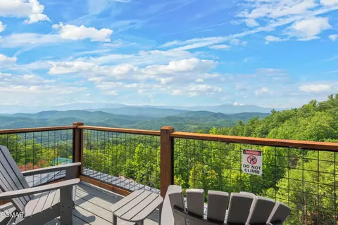 Exterior - 875 Shell Mountain Rd, Sevierville, TN 37876 photo 10 of 12