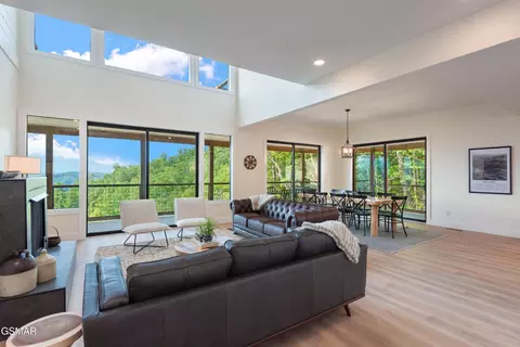 Living - 875 Shell Mountain Rd, Sevierville, TN 37876 photo 2 of 3