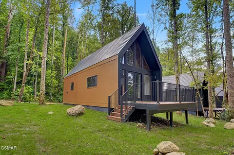 210 Braydens Way, Gatlinburg, TN 37738