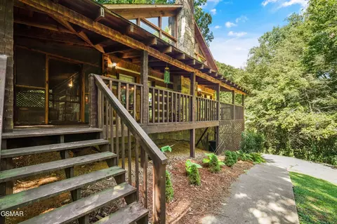 3475 Twin City Way, Pigeon Forge, TN 37863
