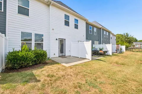 Exterior - 3308 Deerchase Cir, Murfreesboro, TN 37129 photo 6 of 10