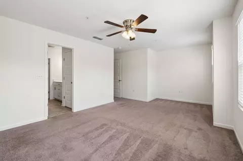 Bedroom - 3308 Deerchase Cir, Murfreesboro, TN 37129 photo 2 of 8