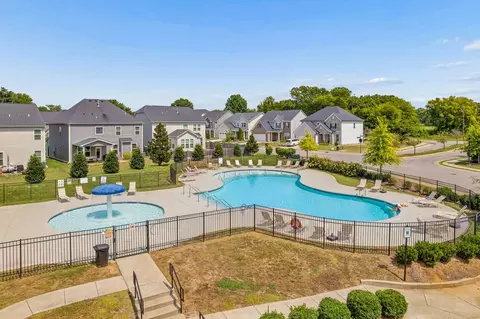 Exterior - 3308 Deerchase Cir, Murfreesboro, TN 37129 photo 8 of 10