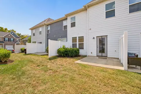 Exterior - 3308 Deerchase Cir, Murfreesboro, TN 37129 photo 7 of 10