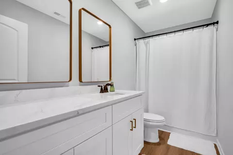 Bath - 400 Masters Way, Dickson, TN 37055 photo 4 of 5