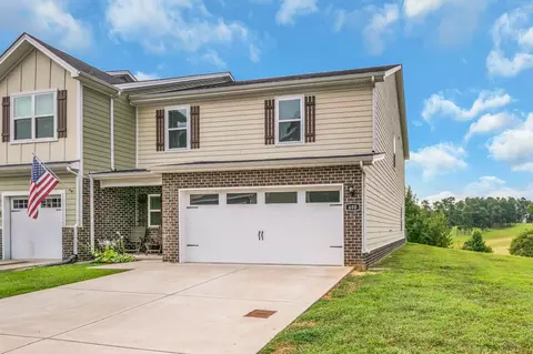 Exterior - 400 Masters Way, Dickson, TN 37055 photo 4 of 6