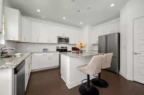Kitchen - 3707 Lc Smith Dr, Murfreesboro, TN 37129 photo 2 of 4